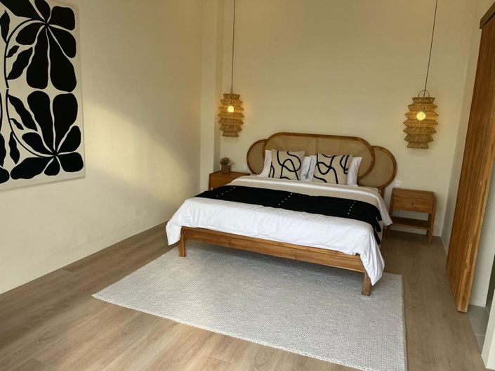 Image No.1-4 Bed Villa for sale