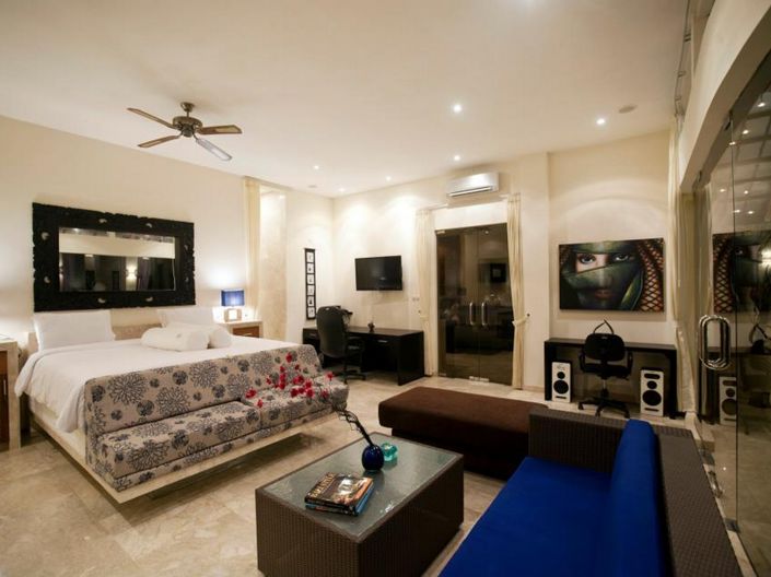 Image No.1-11 Bed Villa for sale