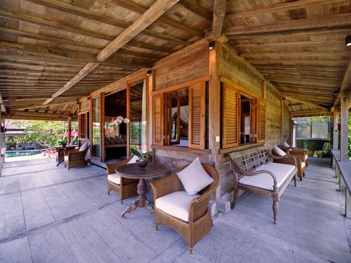 Image No.1-6 Bed Villa for sale