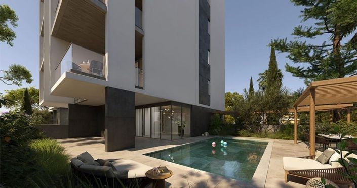 Image No.1-4 Bed Apartment for sale