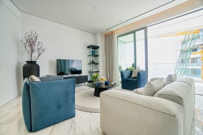 563518-high-rise-apartment-for-sale-in-neapol