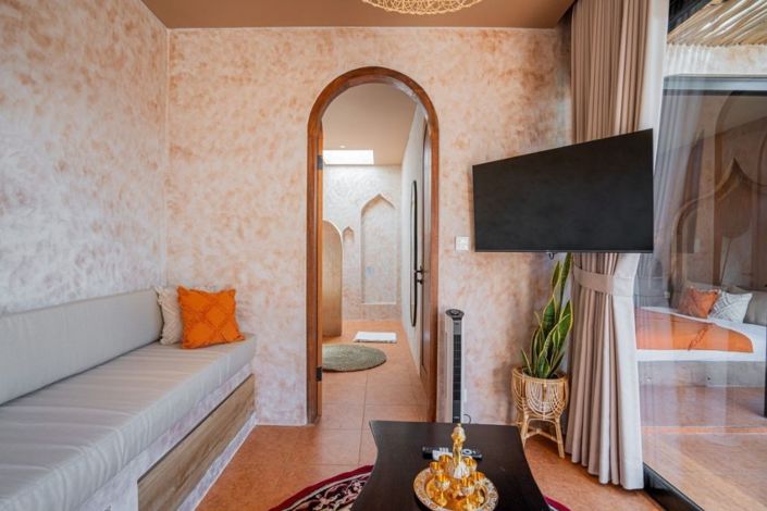 Image No.1-1 Bed Villa for sale