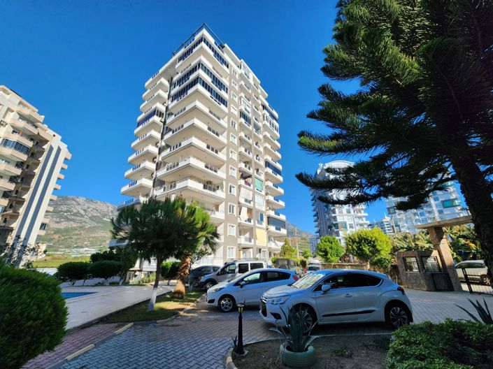 Image No.1-3 Bed Apartment for sale