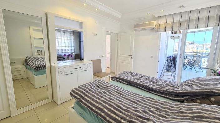 Image No.1-3 Bed Apartment for sale