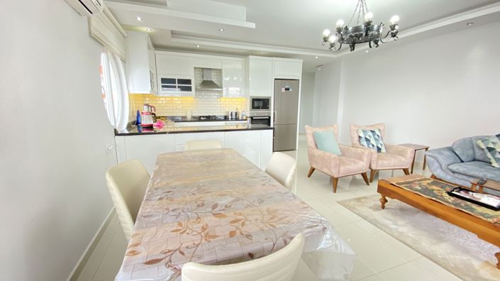 Image No.1-4 Bed Apartment for sale