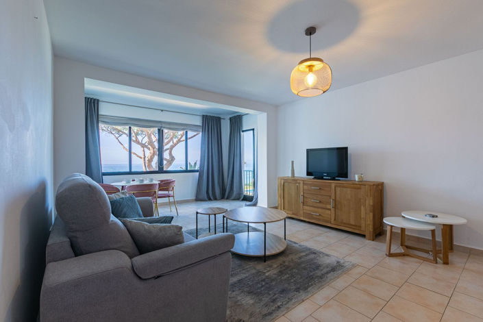 Image No.10-1 Bed Apartment for sale