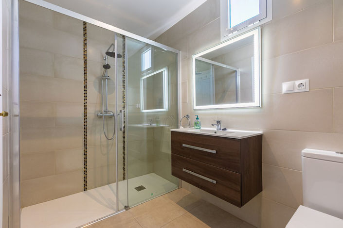 Image No.21-1 Bed Apartment for sale