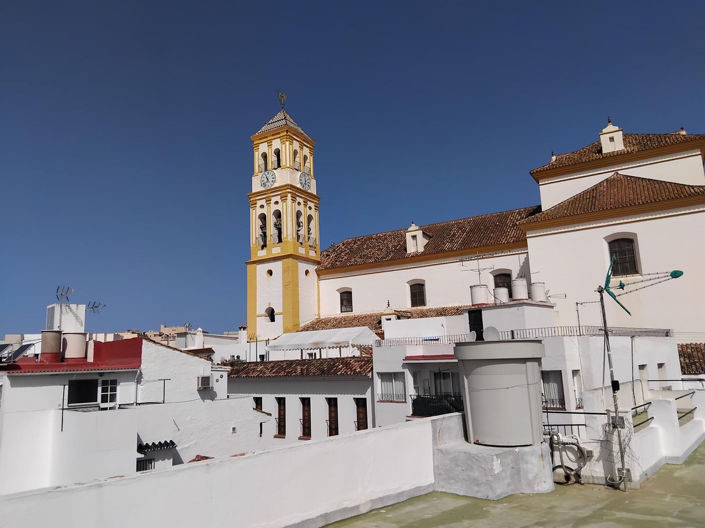 Image No.1-6 Bed Commercial for sale