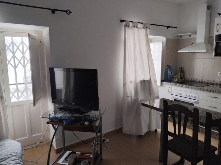 Image No.12-6 Bed Commercial for sale