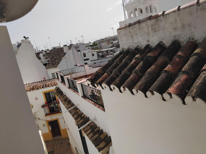 Image No.15-6 Bed Commercial for sale