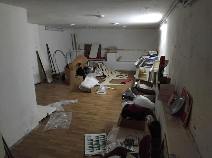 Image No.17-6 Bed Commercial for sale