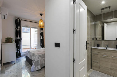 12-53013098fcab6c38b1379cd33298e050