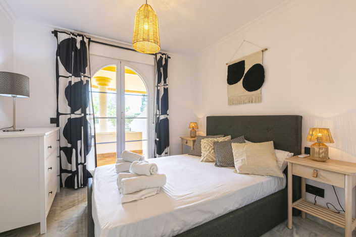 Image No.20-2 Bed Apartment for sale