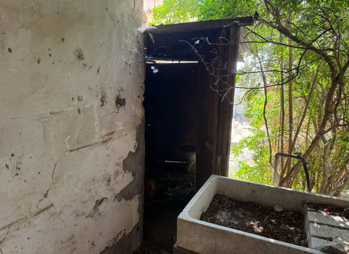 Image No.12-2 Bed House for sale