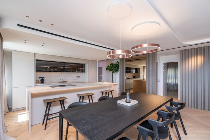 Image No.11-4 Bed Flat for sale