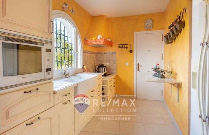 Image No.9-4 Bed Villa for sale