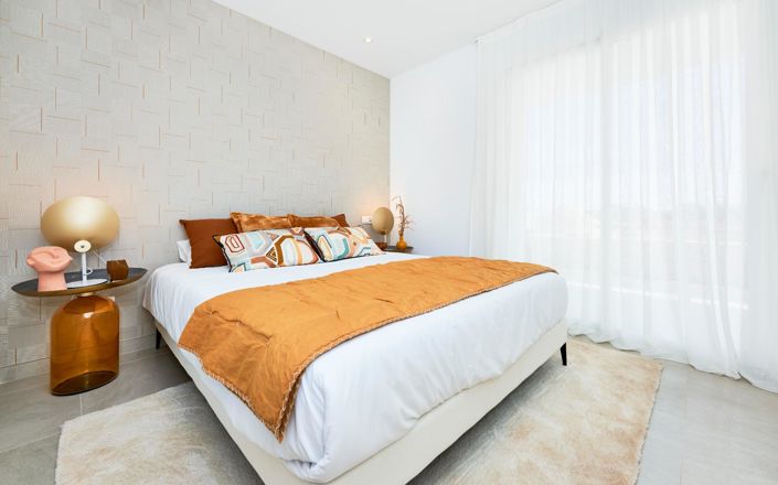 Image No.32-2 Bed Flat for sale