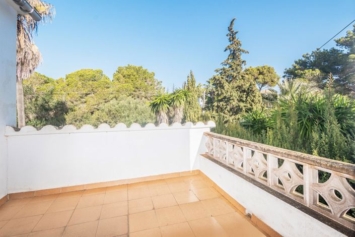 Image No.23-4 Bed Semi-Detached for sale