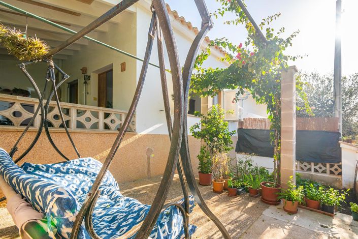 Image No.6-4 Bed Semi-Detached for sale