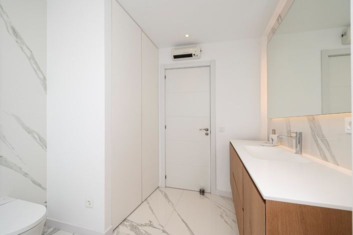 Image No.25-2 Bed Penthouse for sale