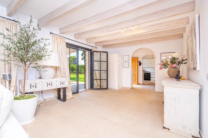 Image No.31-8 Bed Country House for sale