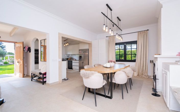 Image No.33-8 Bed Country House for sale