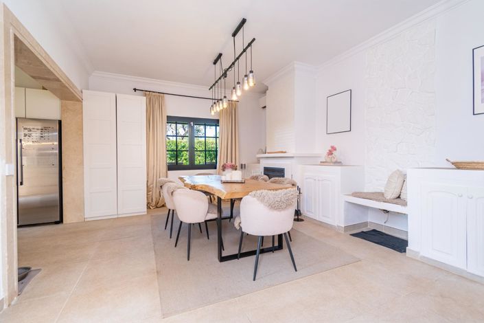 Image No.34-8 Bed Country House for sale