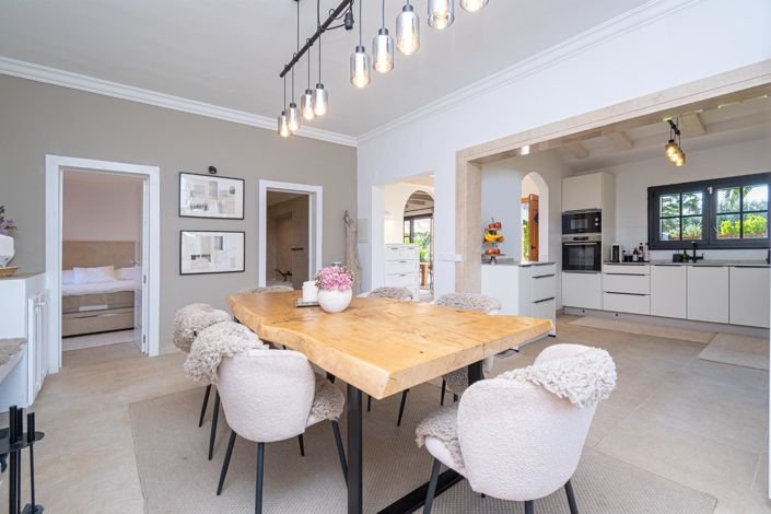 Image No.35-8 Bed Country House for sale