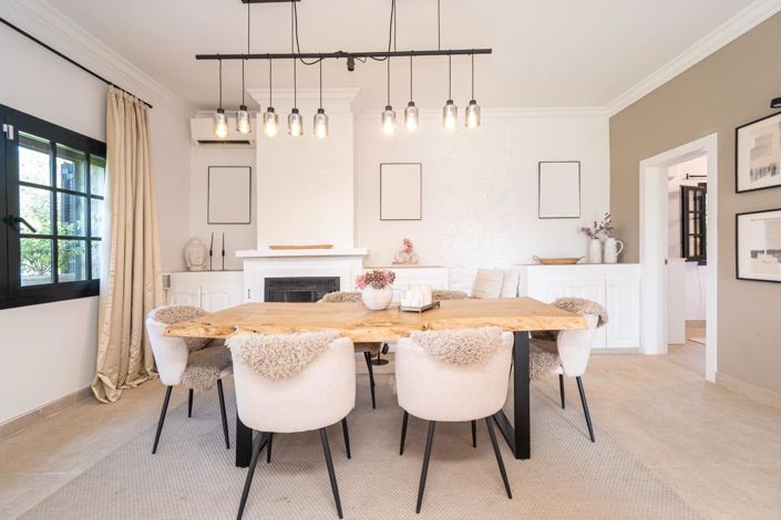 Image No.36-8 Bed Country House for sale