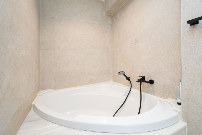 Image No.45-8 Bed Country House for sale