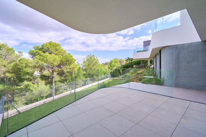 Image No.12-5 Bed Villa for sale