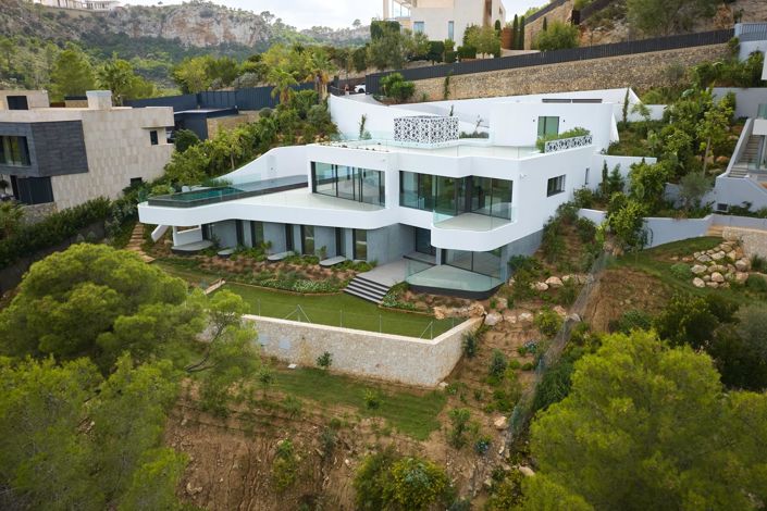 Image No.2-5 Bed Villa for sale