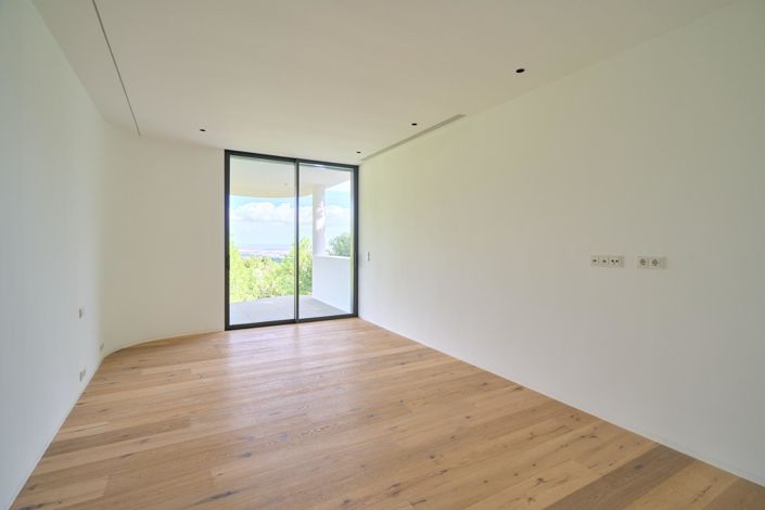 Image No.35-5 Bed Villa for sale