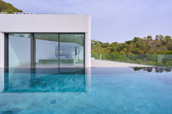 Image No.38-5 Bed Villa for sale