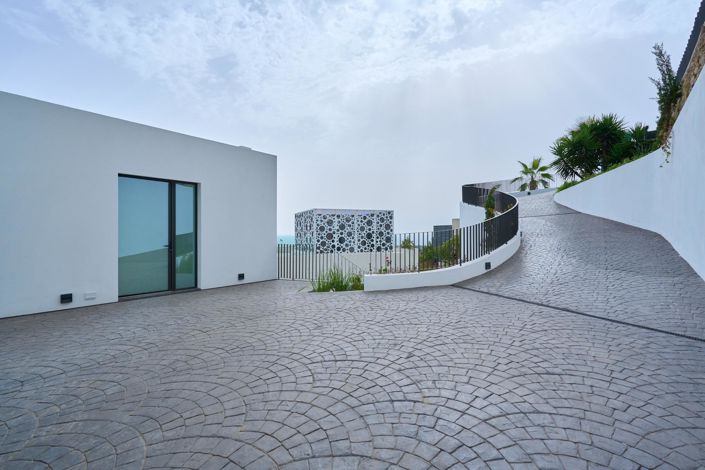 Image No.41-5 Bed Villa for sale