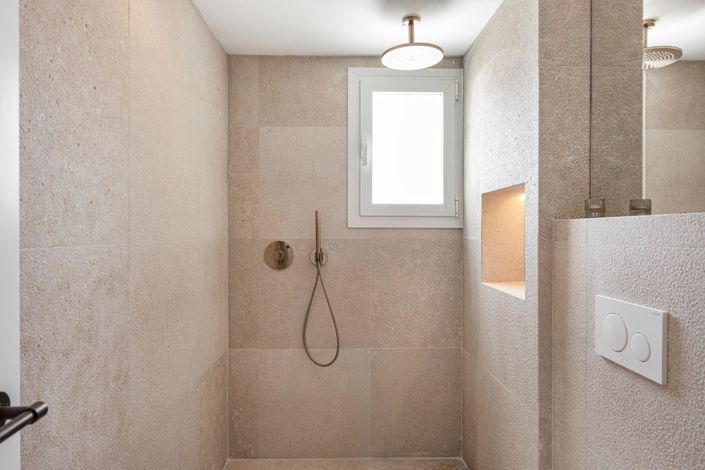 Image No.20-3 Bed Property for sale