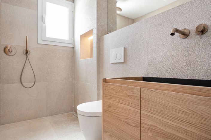 Image No.22-3 Bed Property for sale