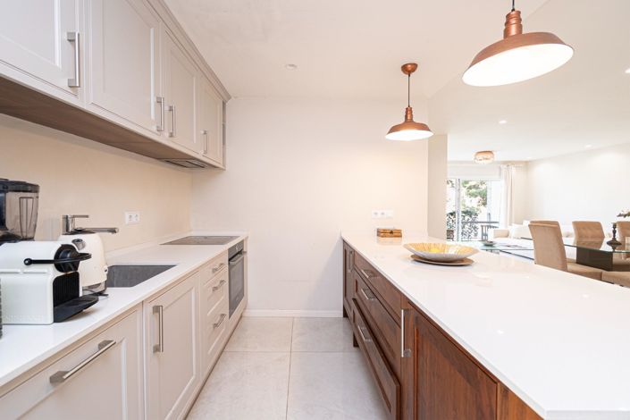 Image No.11-3 Bed Apartment for sale