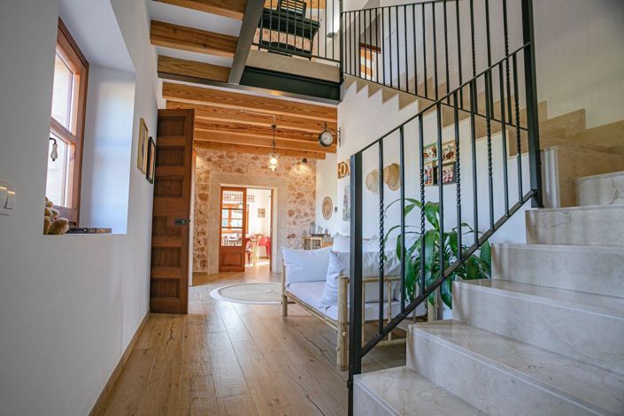 Image No.10-4 Bed Country House for sale