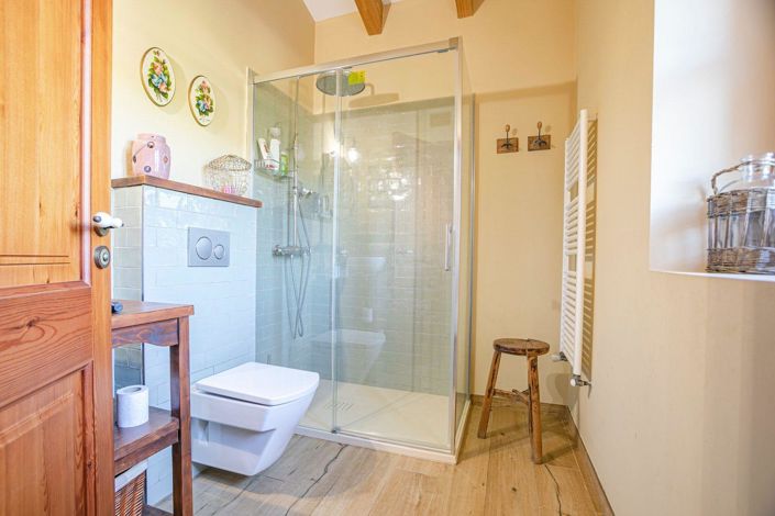 Image No.11-4 Bed Country House for sale