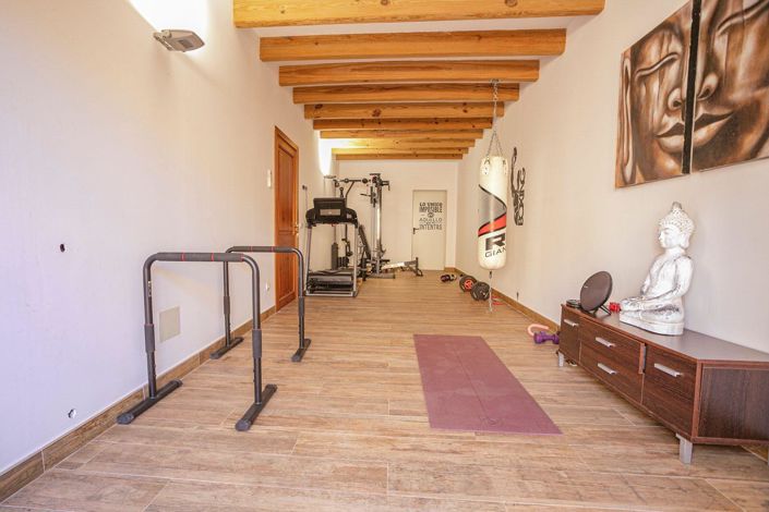 Image No.22-4 Bed Country House for sale