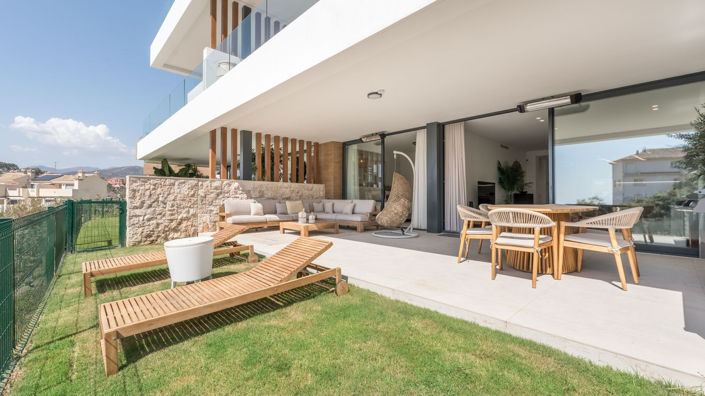 Image No.1-3 Bed Property for sale