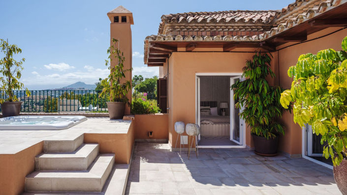 Image No.1-3 Bed Property for sale