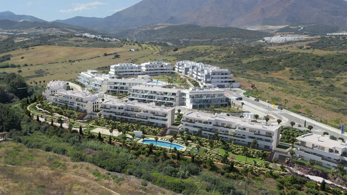 Image No.1-3 Bed Property for sale