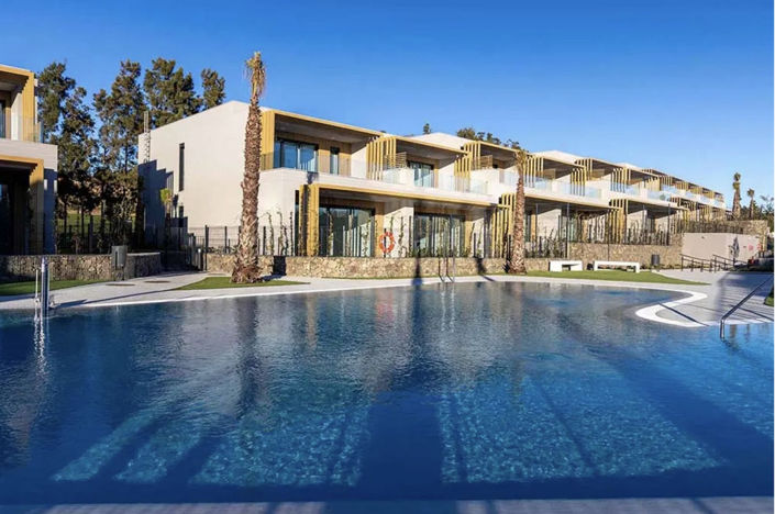 Image No.1-3 Bed Property for sale