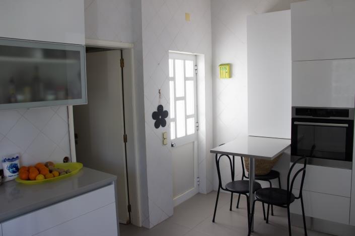 Image No.12-3 Bed Country House for sale