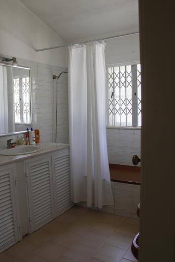 Image No.39-3 Bed Country House for sale