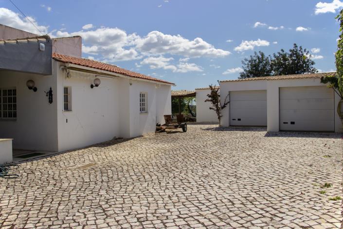 Image No.57-3 Bed Country House for sale