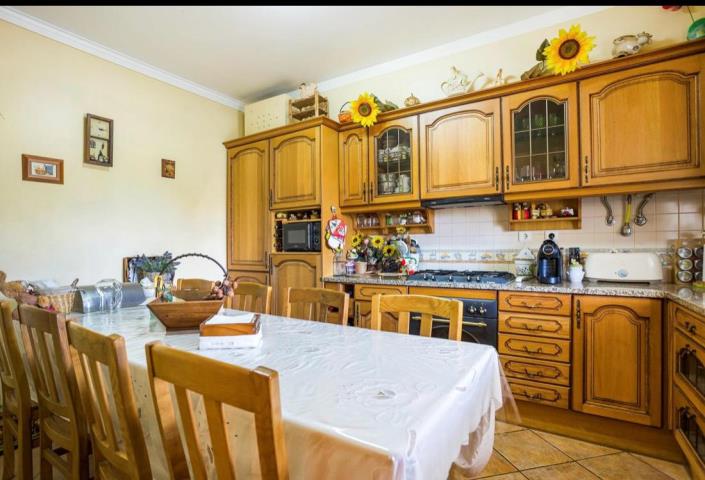 Image No.10-3 Bed Semi-Detached for sale