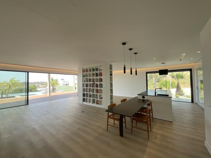 Image No.7-5 Bed House/Villa for sale